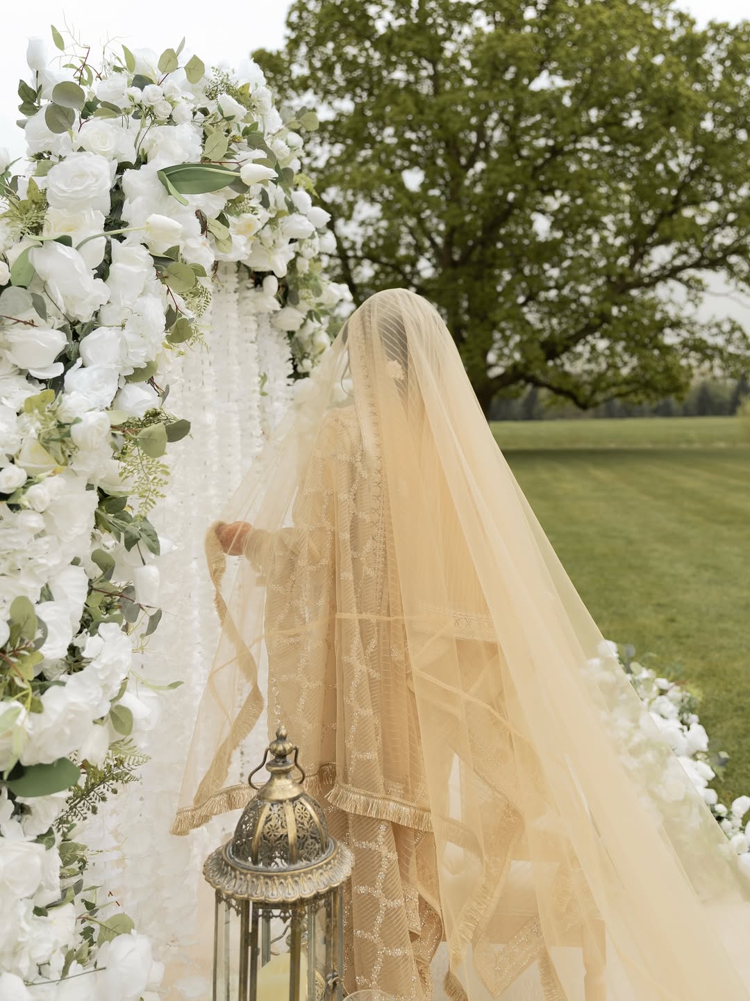 Luxury Champagne Bridal Veil with Delicate Embellished Border – Elegant Long Wedding Veil for Brides - Image 2