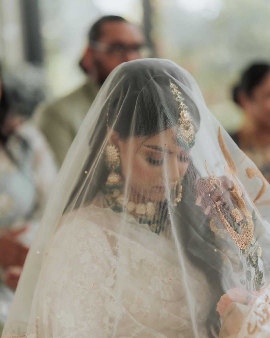 Personalized Nikkah Dupatta with Custom Name Embroidery – Ivory Bridal Dupatta with Gold Urdu Calligraphy - Image 2