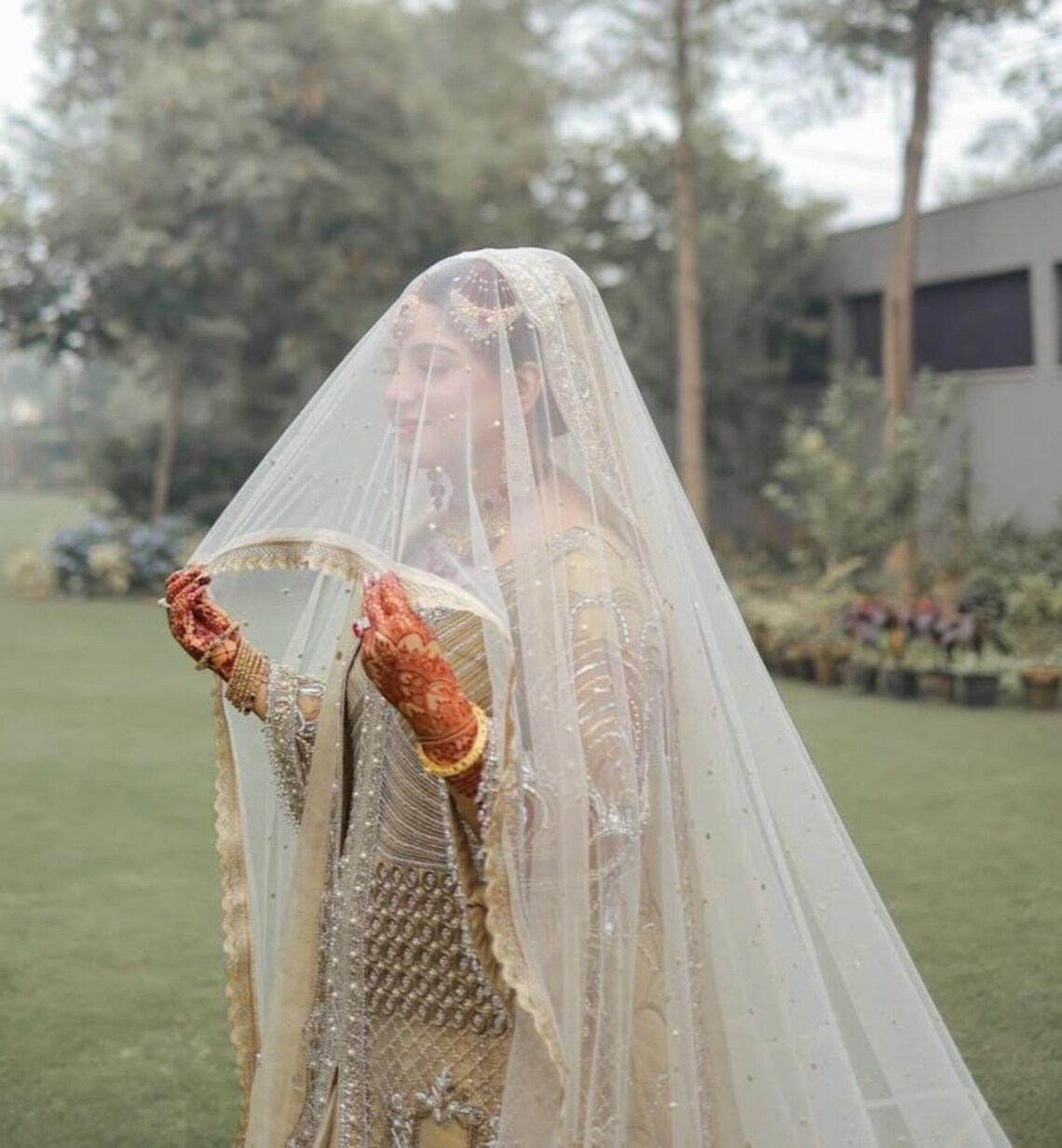 Ivory Gold Nikkah Bridal Dupatta – Pakistani Wedding Veil USA with Delicate Embellishments & Scalloped Border - Image 2